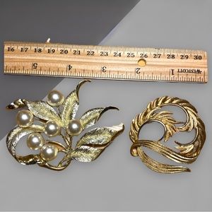Emmons and Lisner 2 Brooch Set from 60’s era